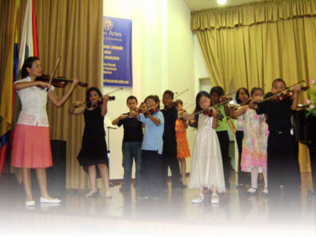 g-17_De-la-corte-a-las-aulas_violin